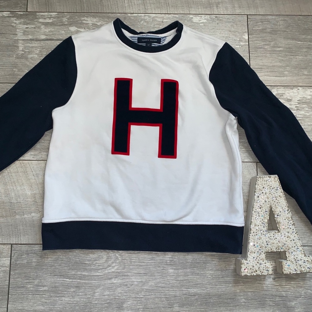 ❌SOLD❌Tommy Hilfiger unisex sweater